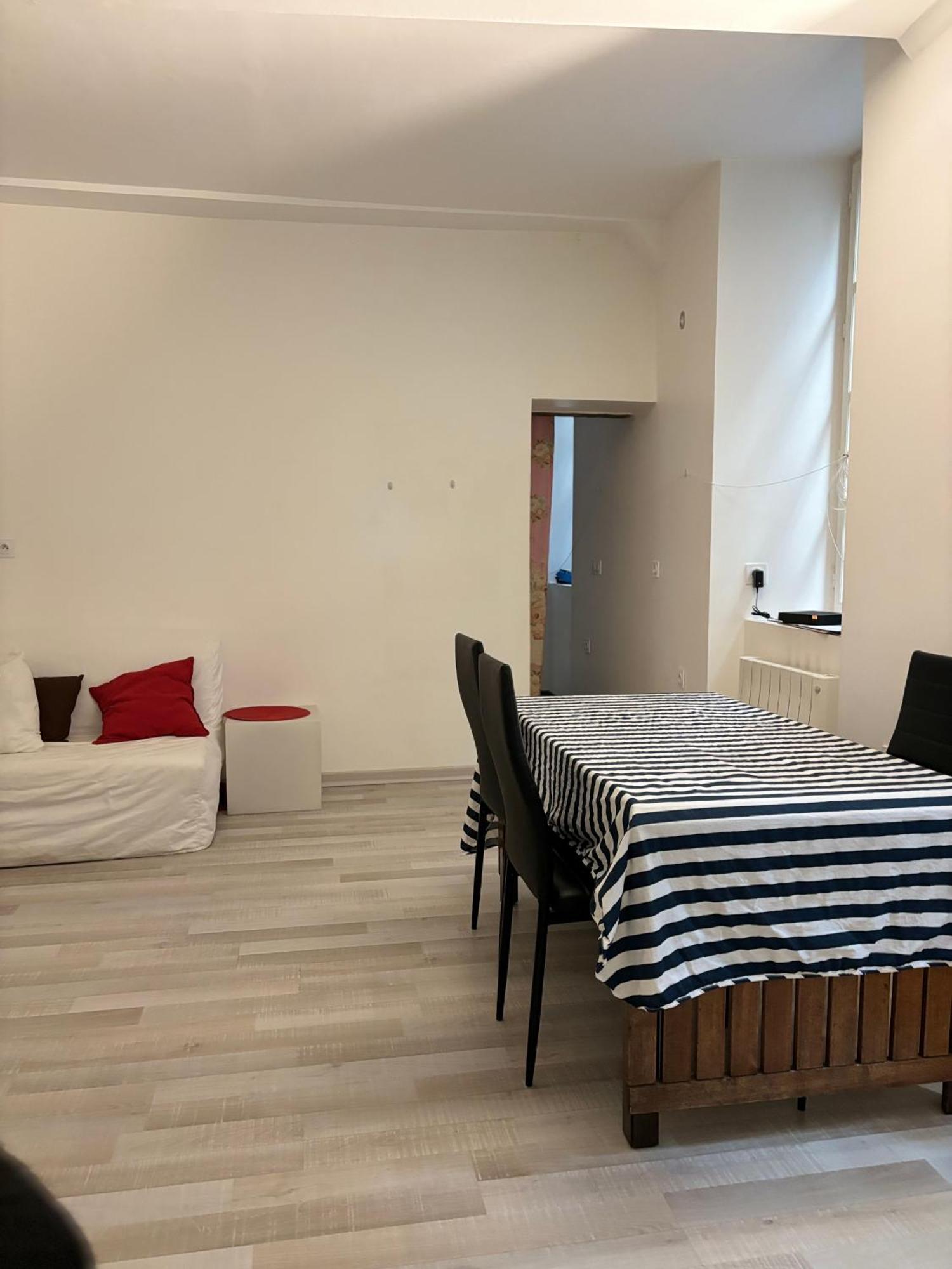 Moonlight Apartment ชองเบรี ภายนอก รูปภาพ